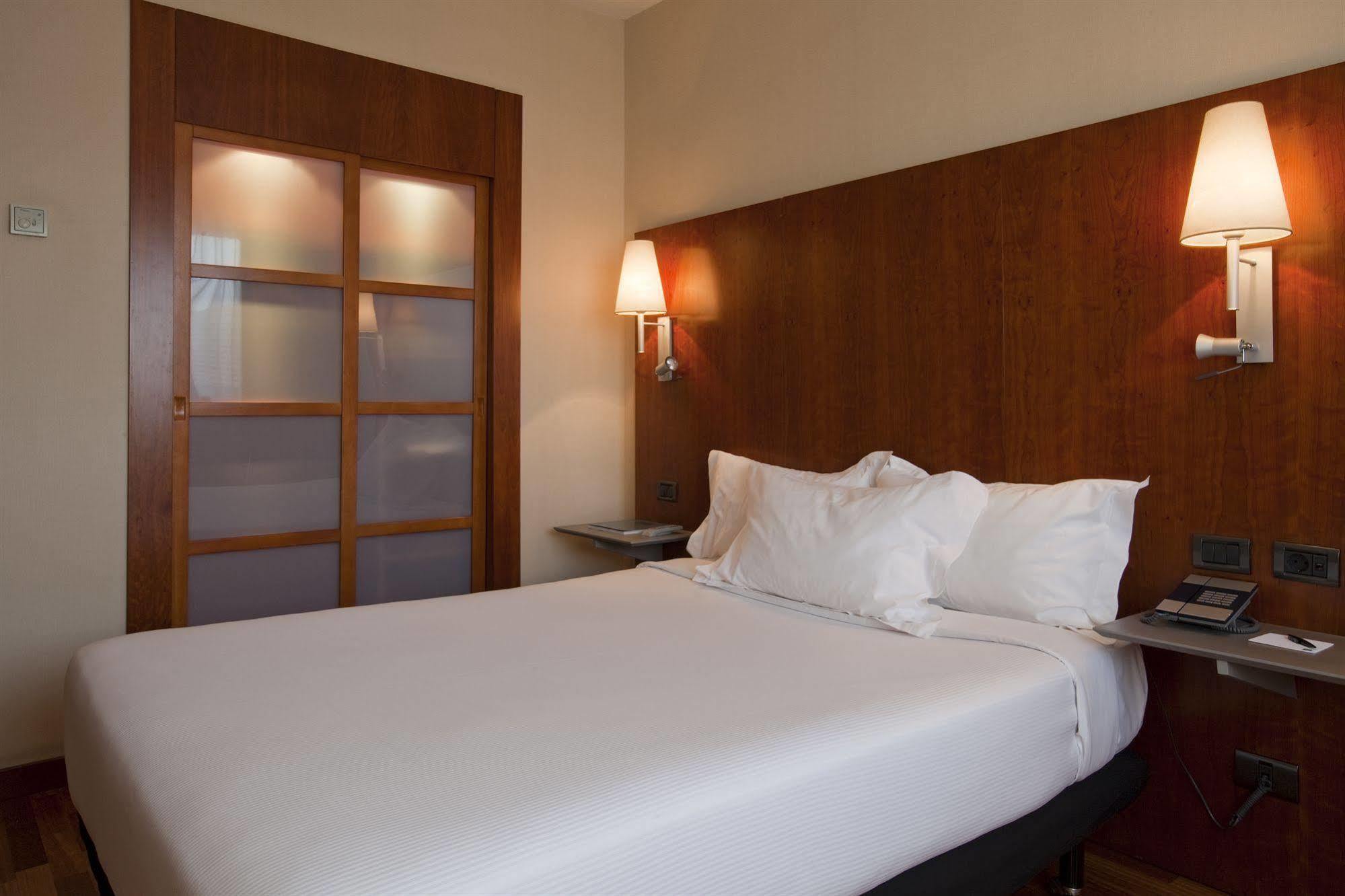 Ac Hotel Alcala De Henares By Marriott Exterior photo